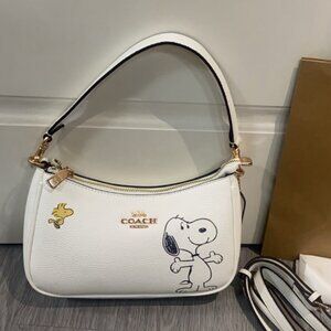 Coach X Peanuts Teri Shoulder Bag With Snoopy